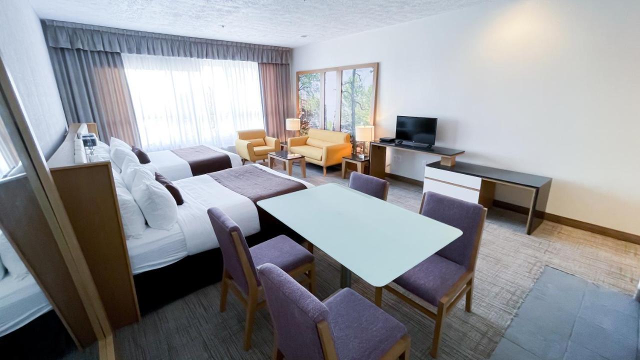 Split Rock Resort Lake Harmony