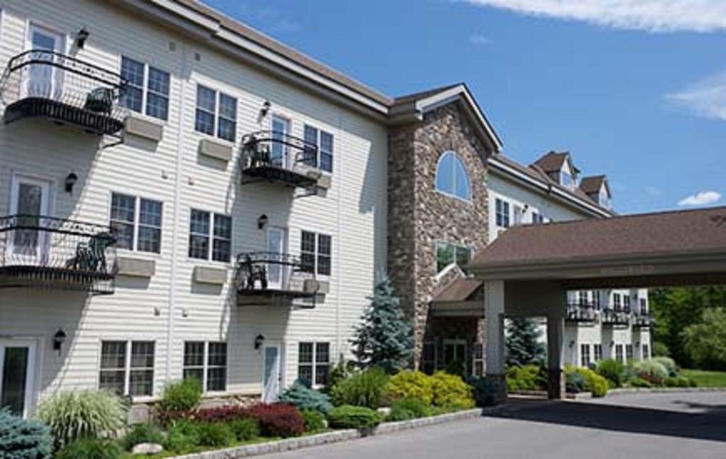 Resort Split Rock Lake Harmony